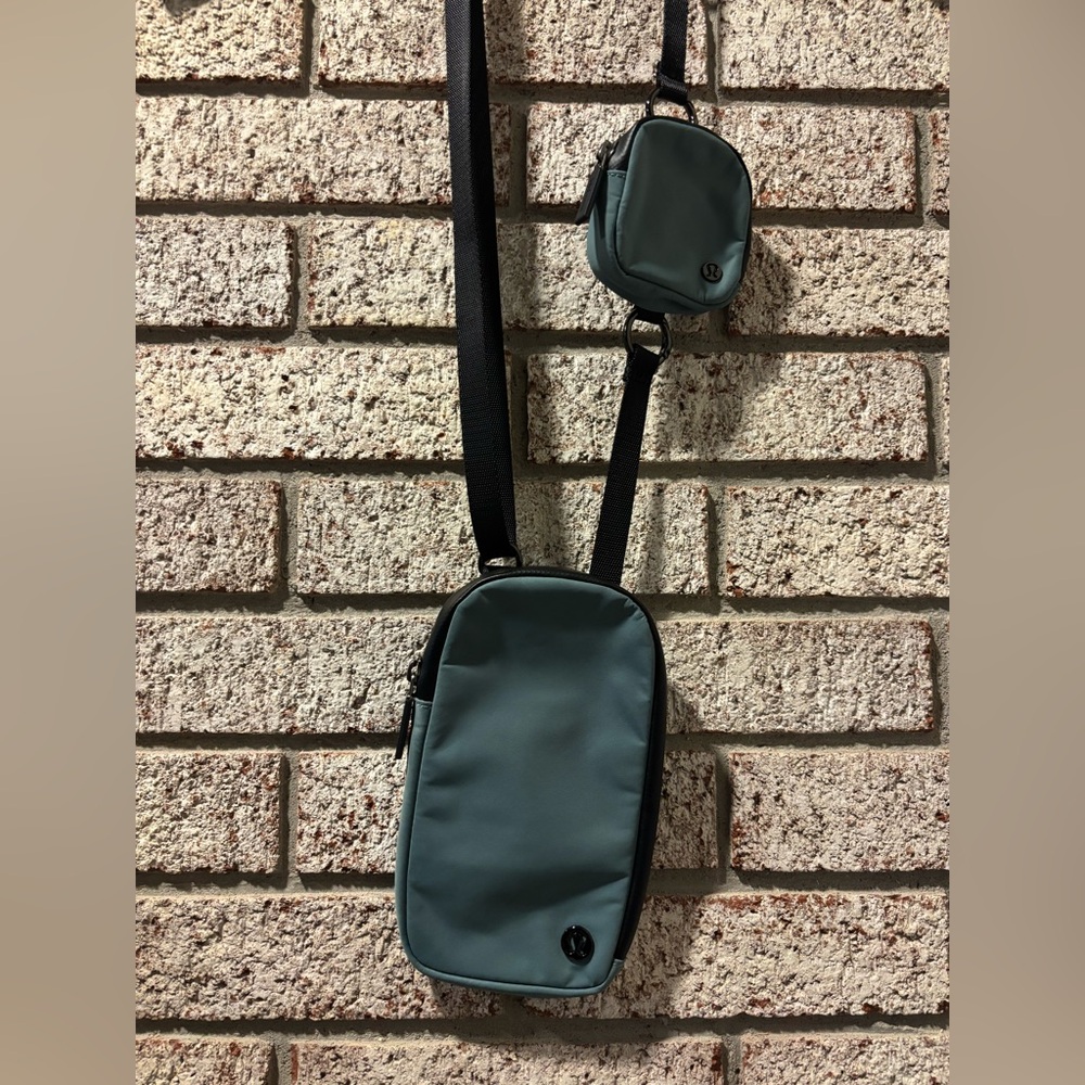 Lululemon Modular Phone Crossbody
